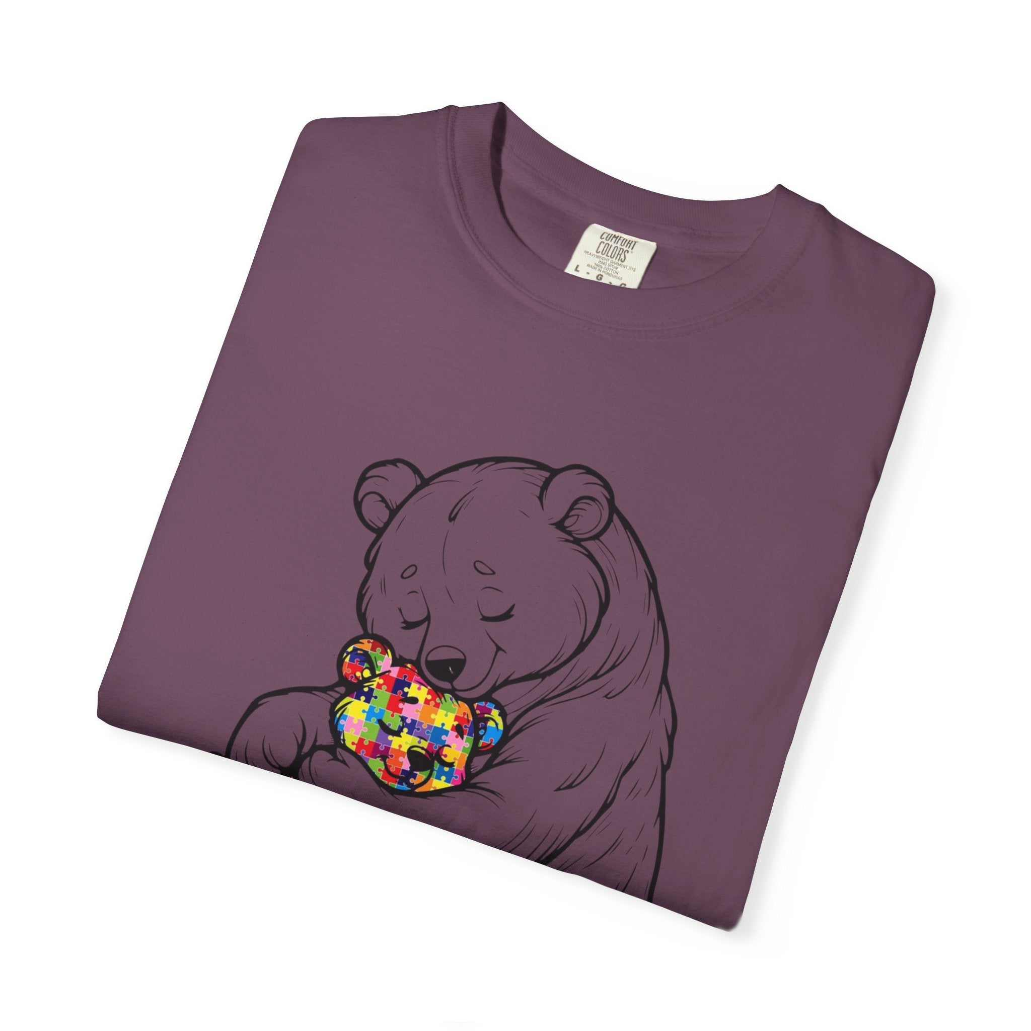 Grandma Bear T-Shirt – Cute Bear Hug Design with Colorful Teddy