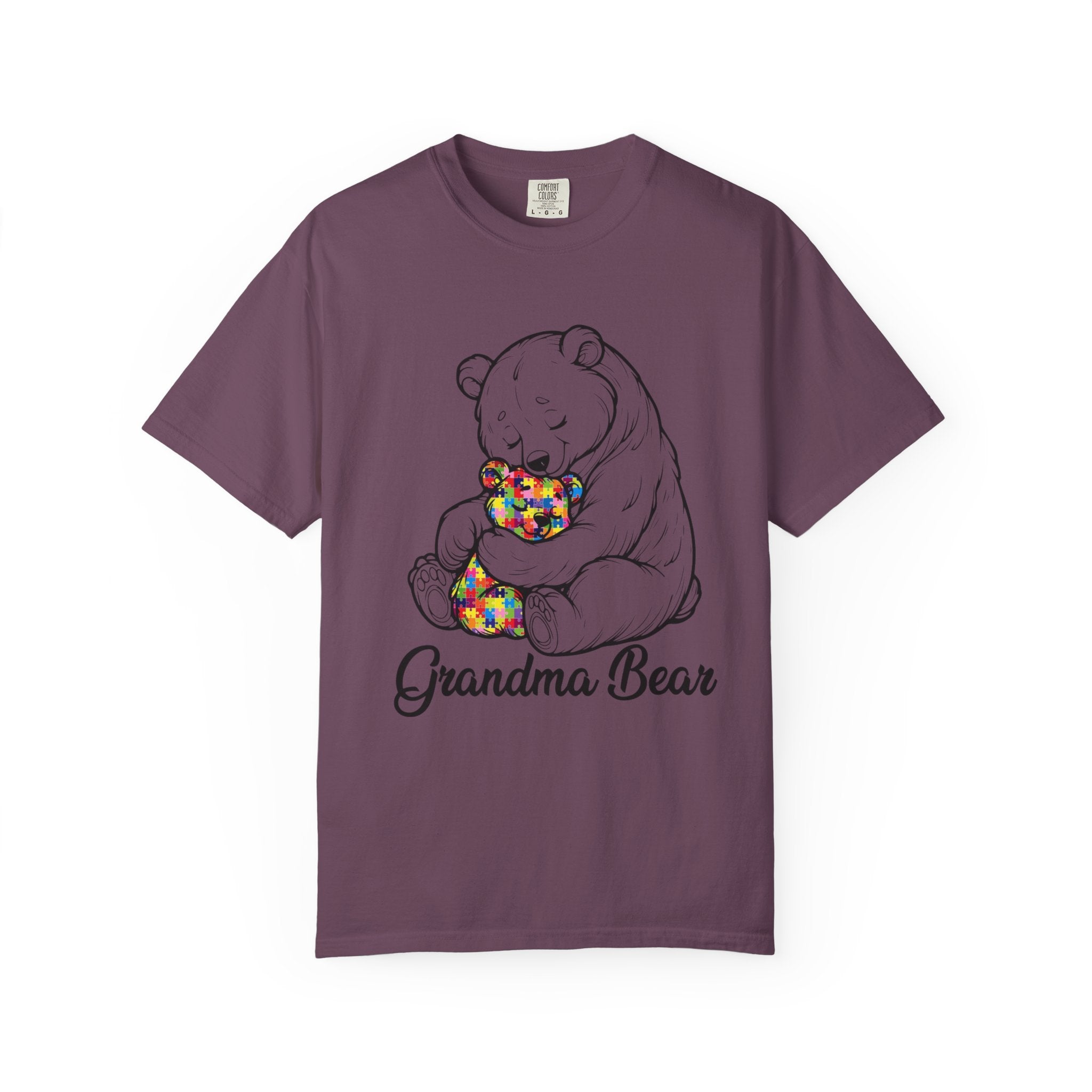 Grandma Bear T-Shirt – Cute Bear Hug Design with Colorful Teddy