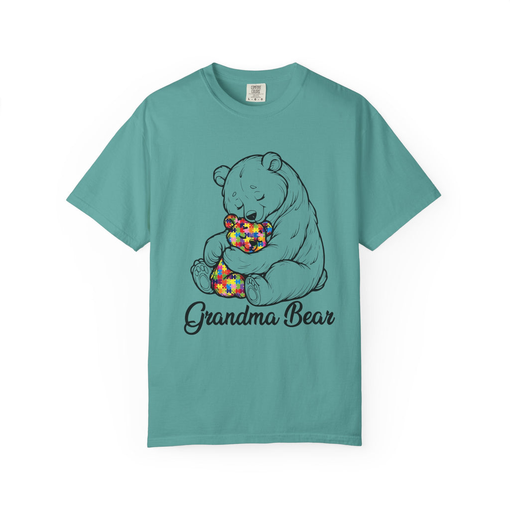 Grandma Bear T-Shirt – Cute Bear Hug Design with Colorful Teddy