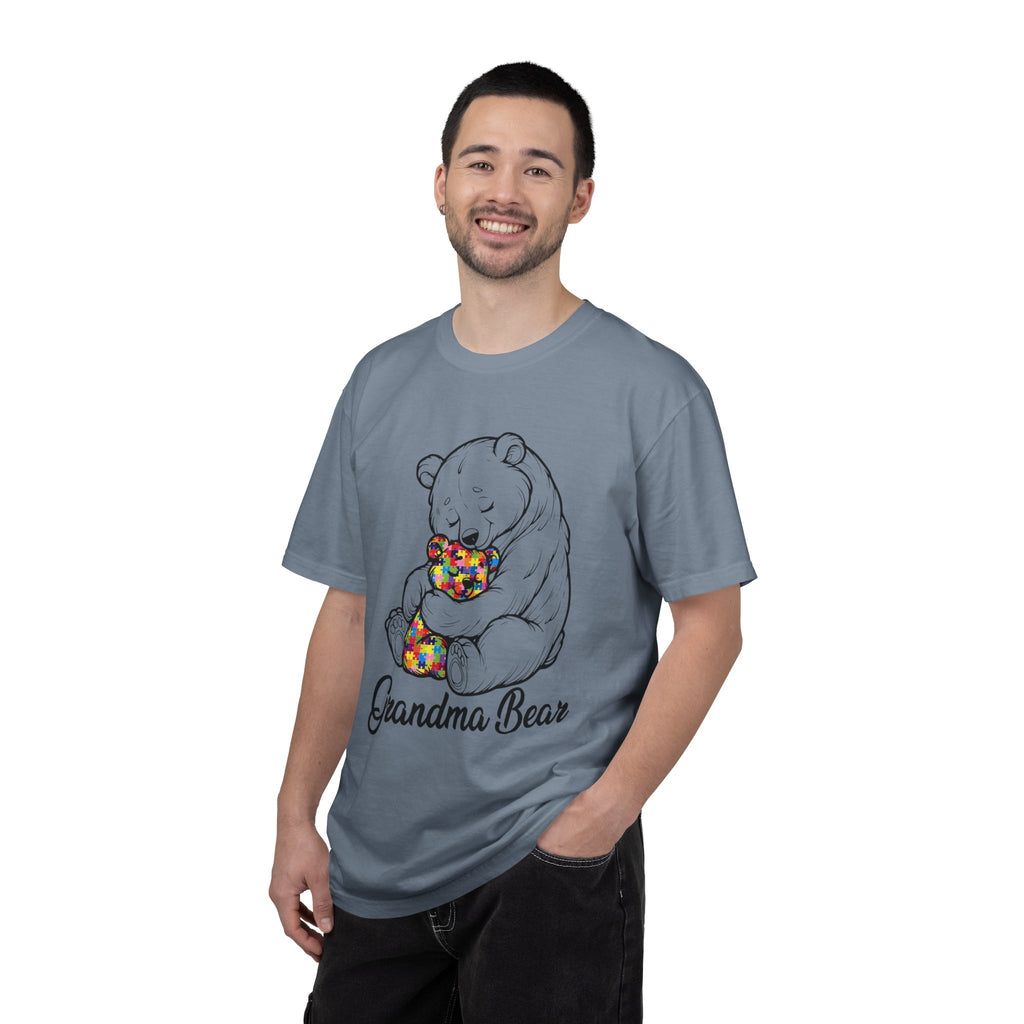 Grandma Bear T-Shirt – Cute Bear Hug Design with Colorful Teddy
