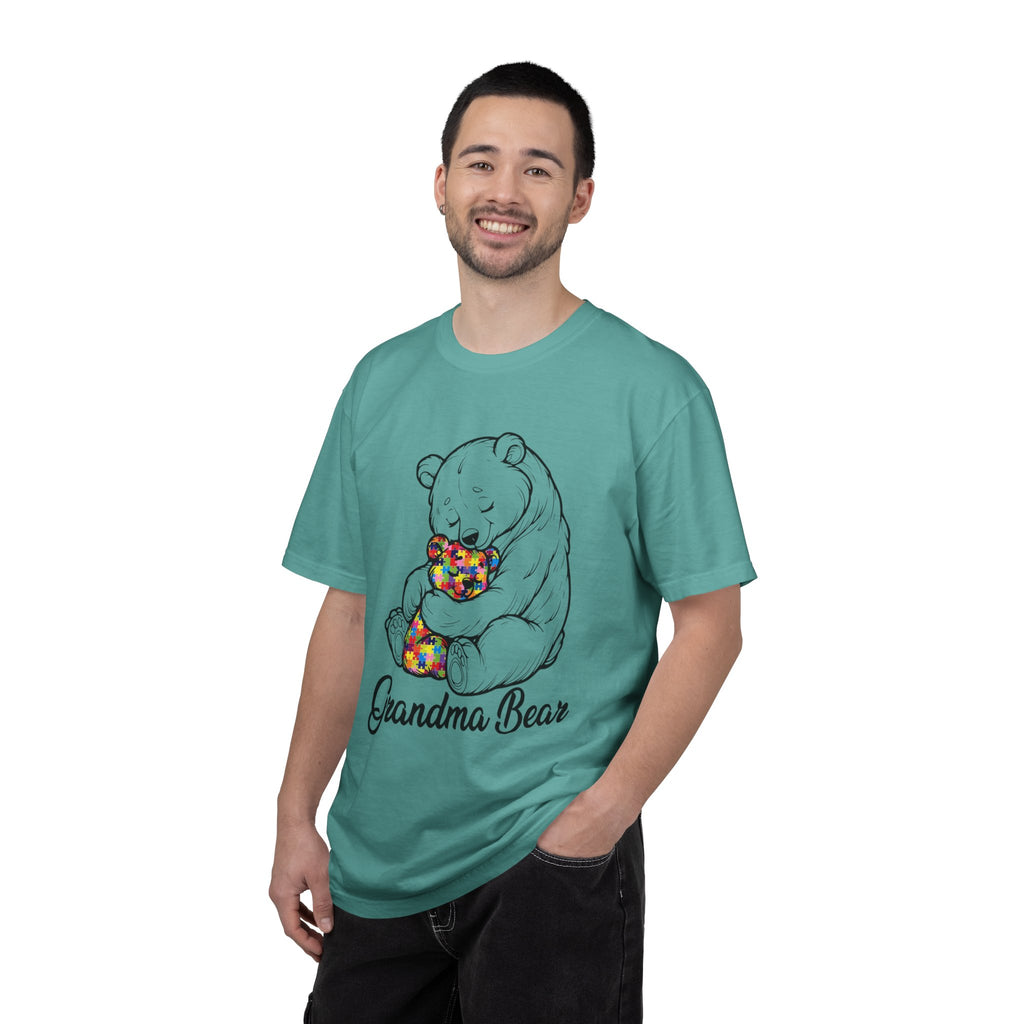 Grandma Bear T-Shirt – Cute Bear Hug Design with Colorful Teddy